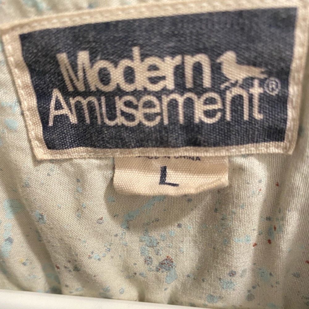 Modern Amusement - Picture 4 of 6